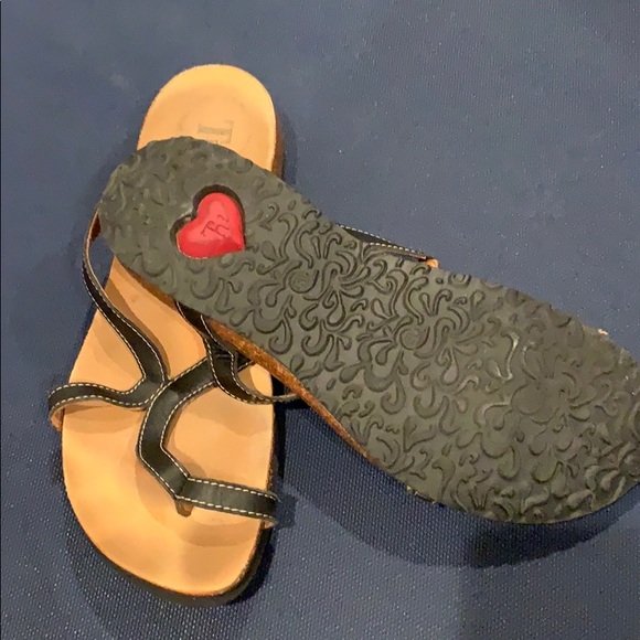 Think! Sandal - Picture 2 of 2